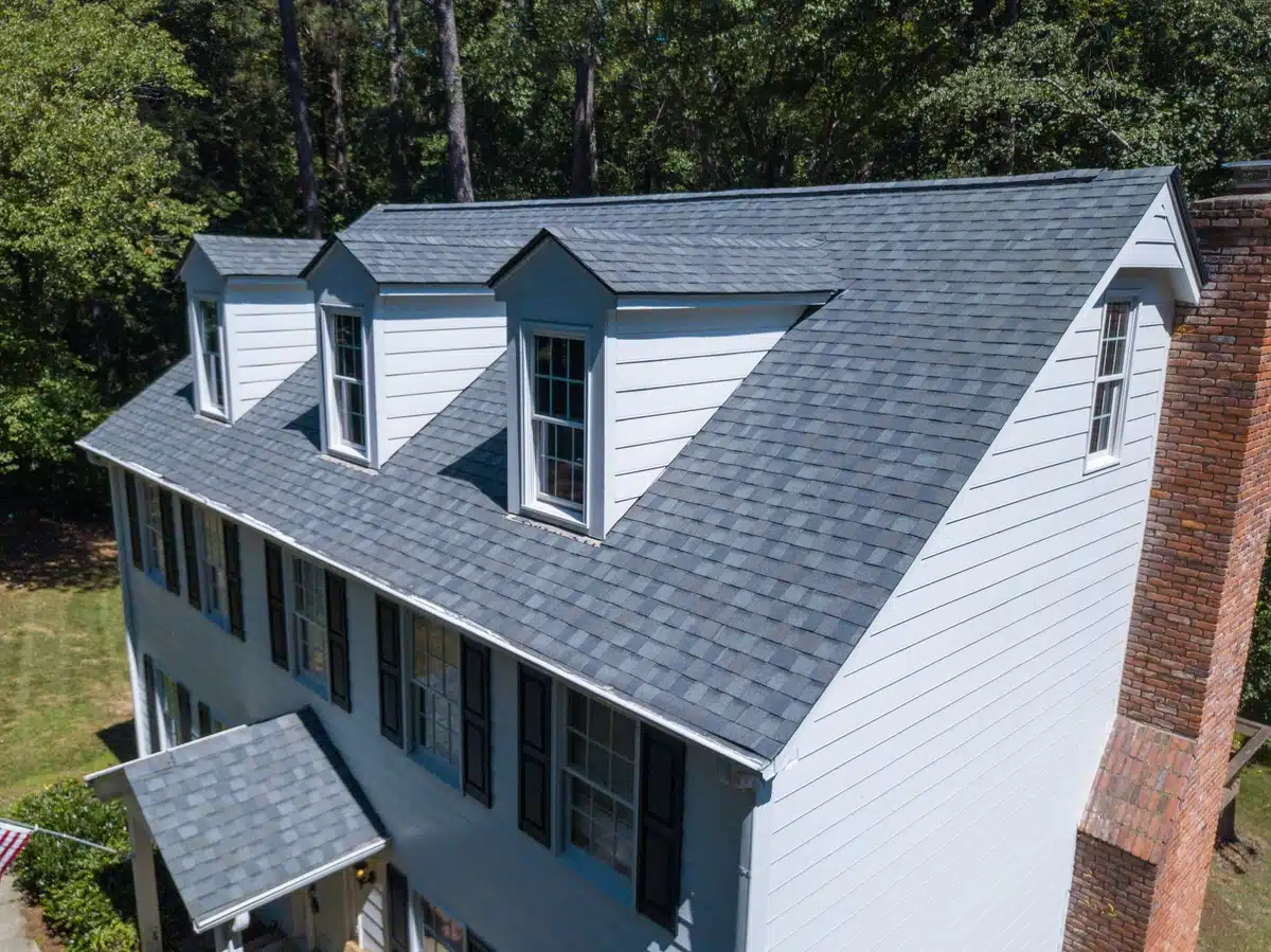 asphalt shingle roof