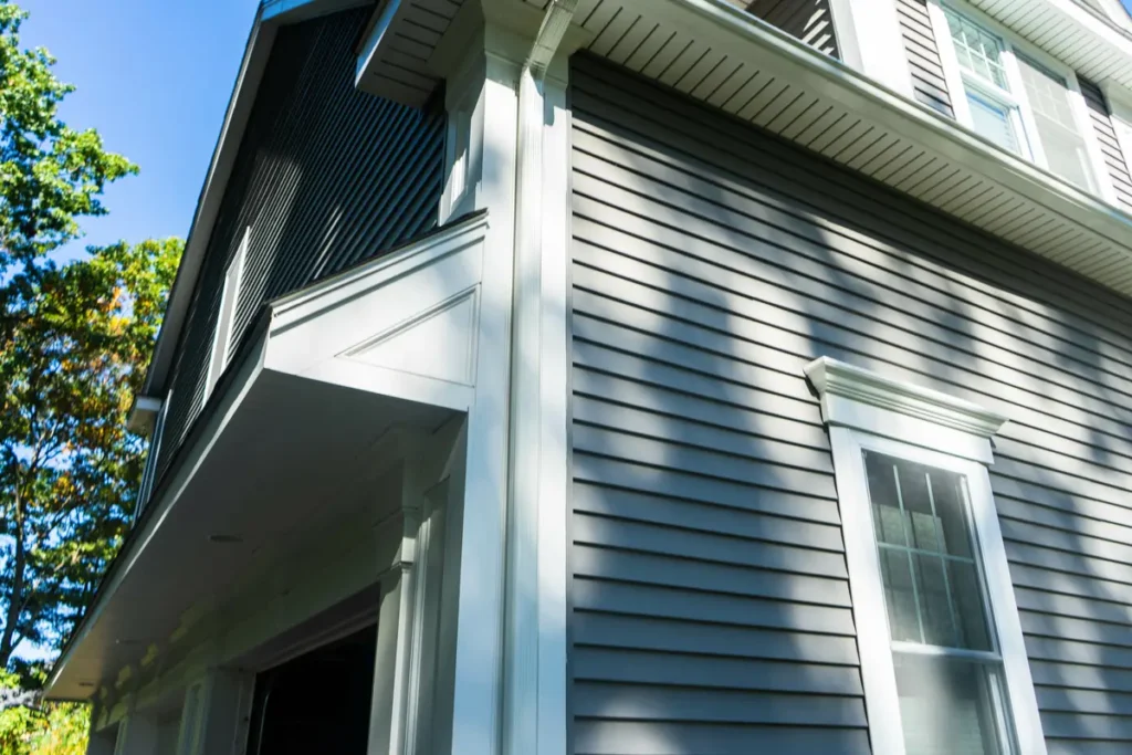 shadows on insulated vinyl siding